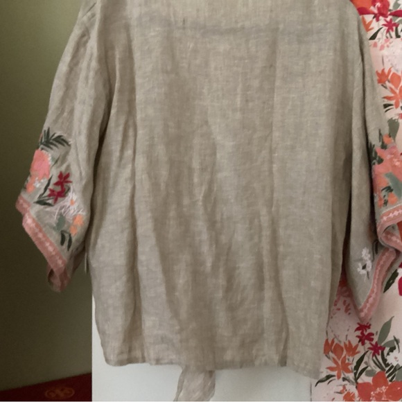 Pants suit - embroidered sleeves on top to match floral pattern on pants - Picture 3 of 9